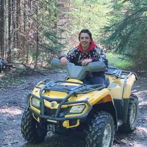 Meet your Posher, Alex